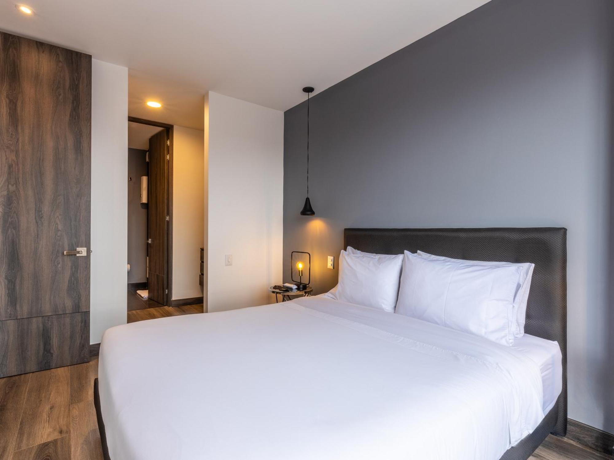 Pulse 95 By Wynwood House Aparthotel Bogotá Exteriör bild